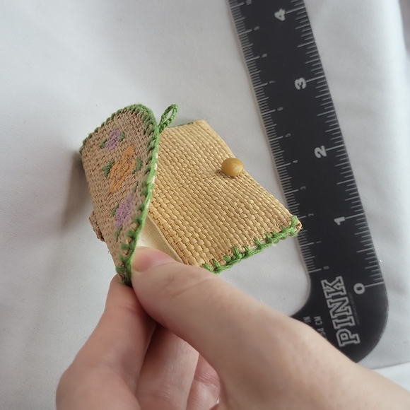 American Girl Pleasant Company Kit Coin purse clutch With Dime like new 3" - Picture 8 of 13